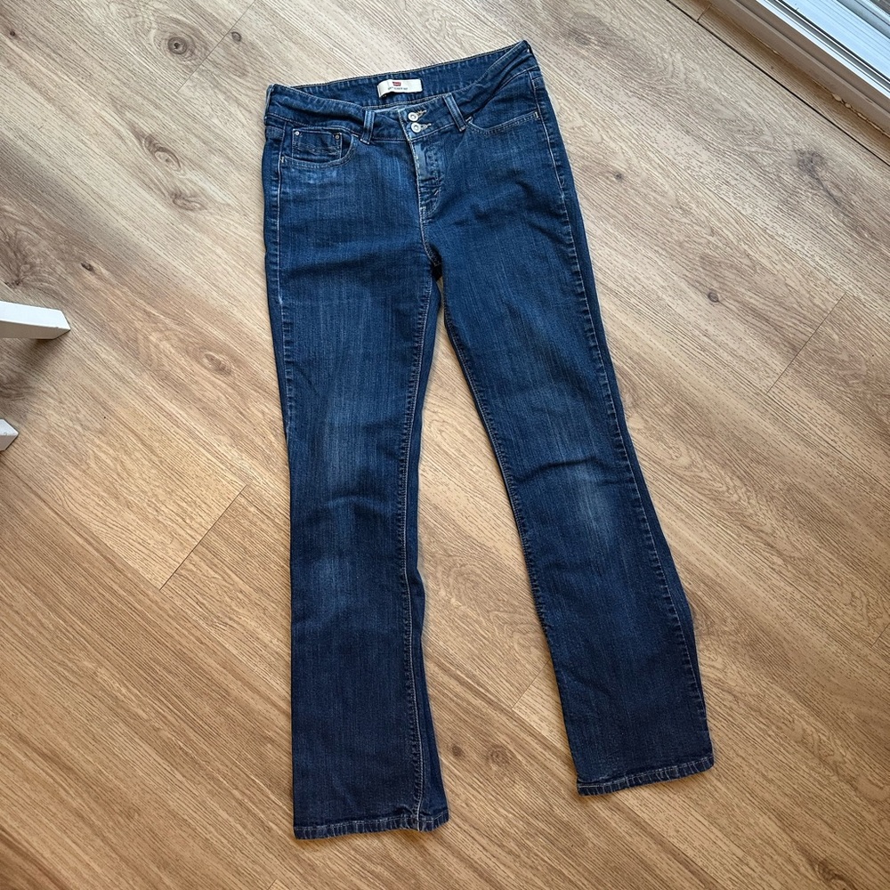 Levi’s jean 526 slender boot cut jean size w30/L32